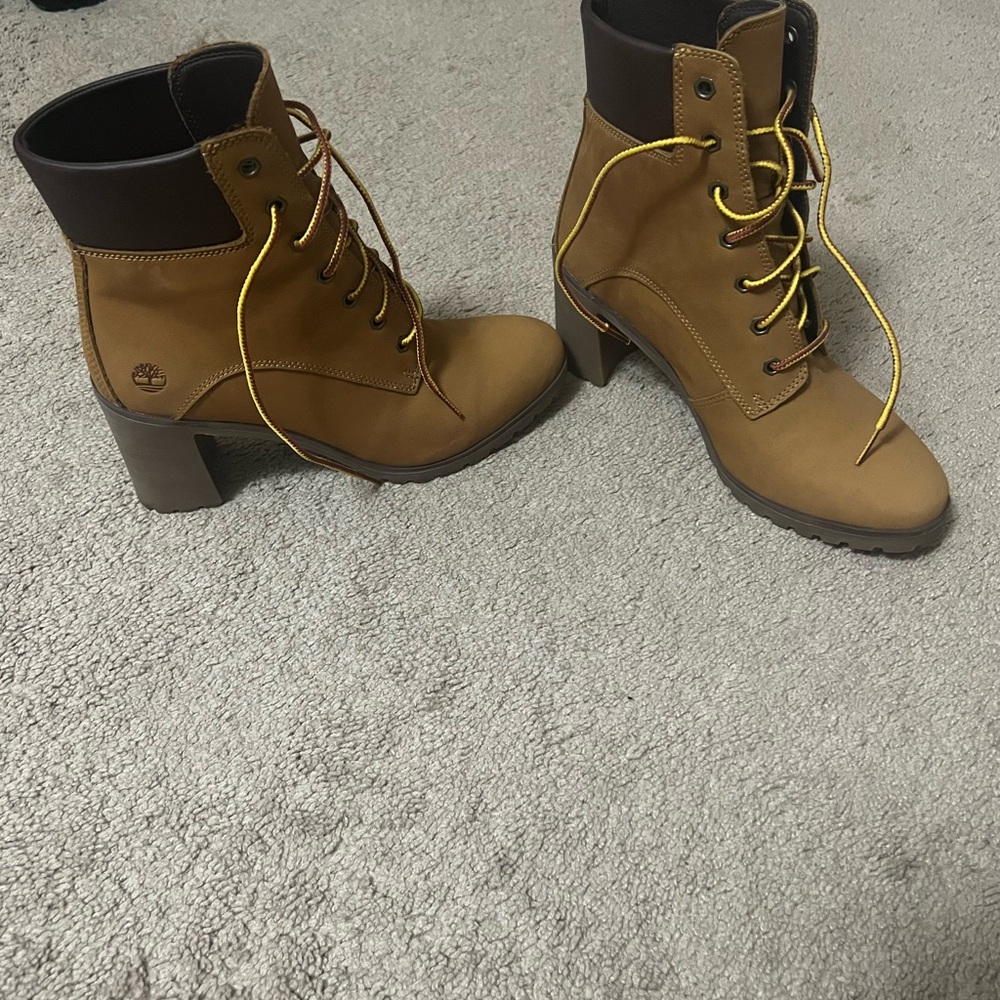 Timberland Women's Tan Leather Boots